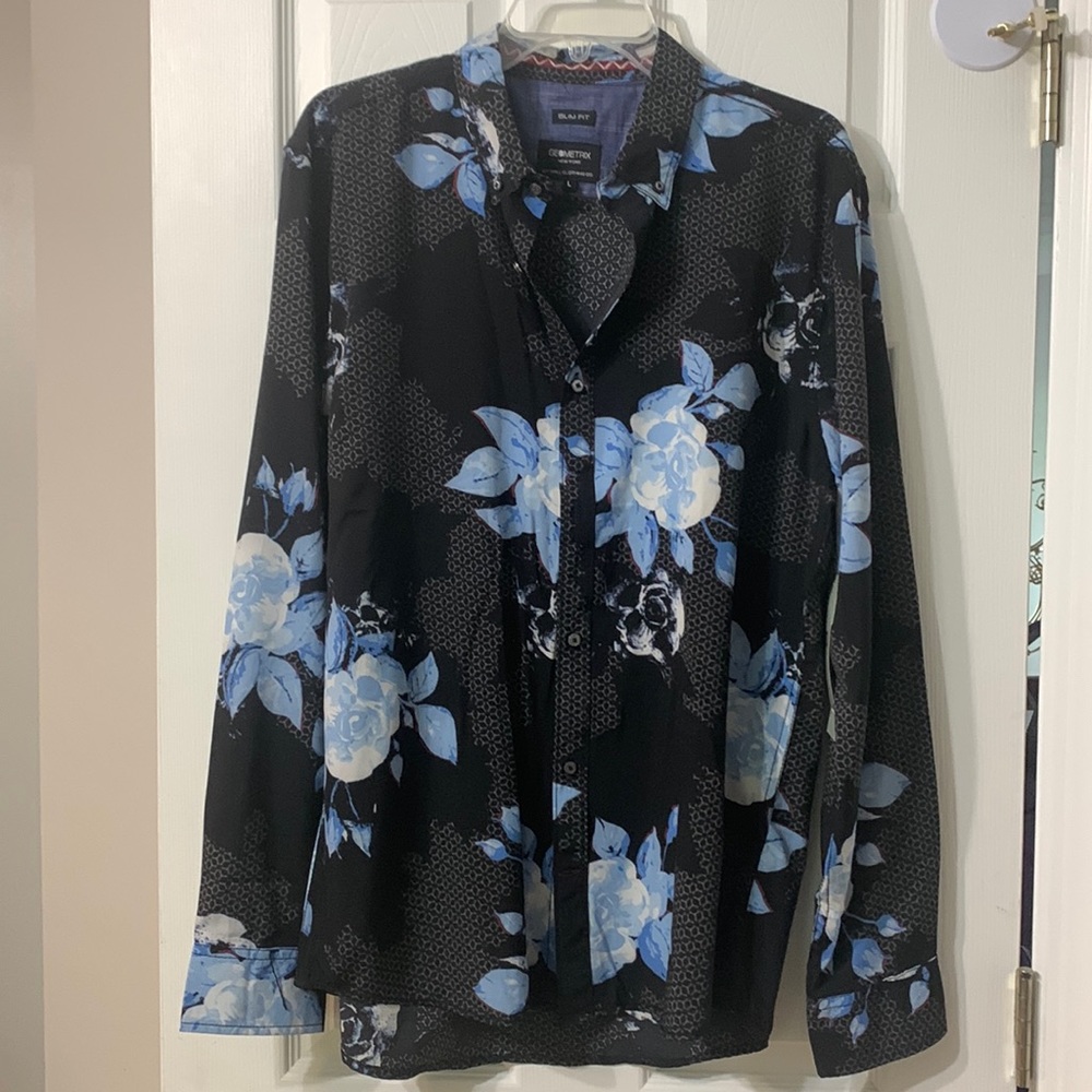 Men’s shirt. L size, slim fit. Nice button detail. Drill Clothing Company. NWT.